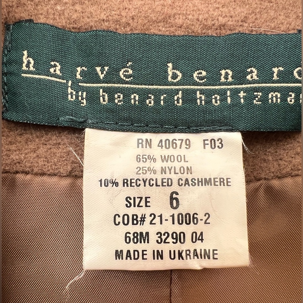 Y2K Harvé Benard Wool-Blend Camel Blazer – Size 6 – Made in Ukraine - Picture 3 of 5